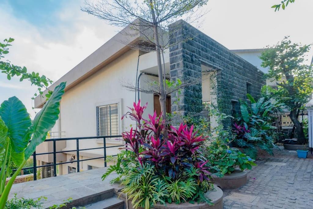 Par-X Mist View 9A Garden Villa 3Bhk Лонавла Екстер'єр фото